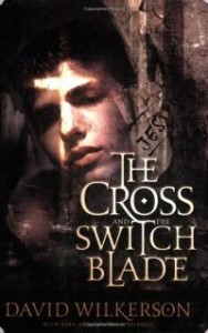 cross-switchblade-david-r-wilkerson-paperback-cover-art